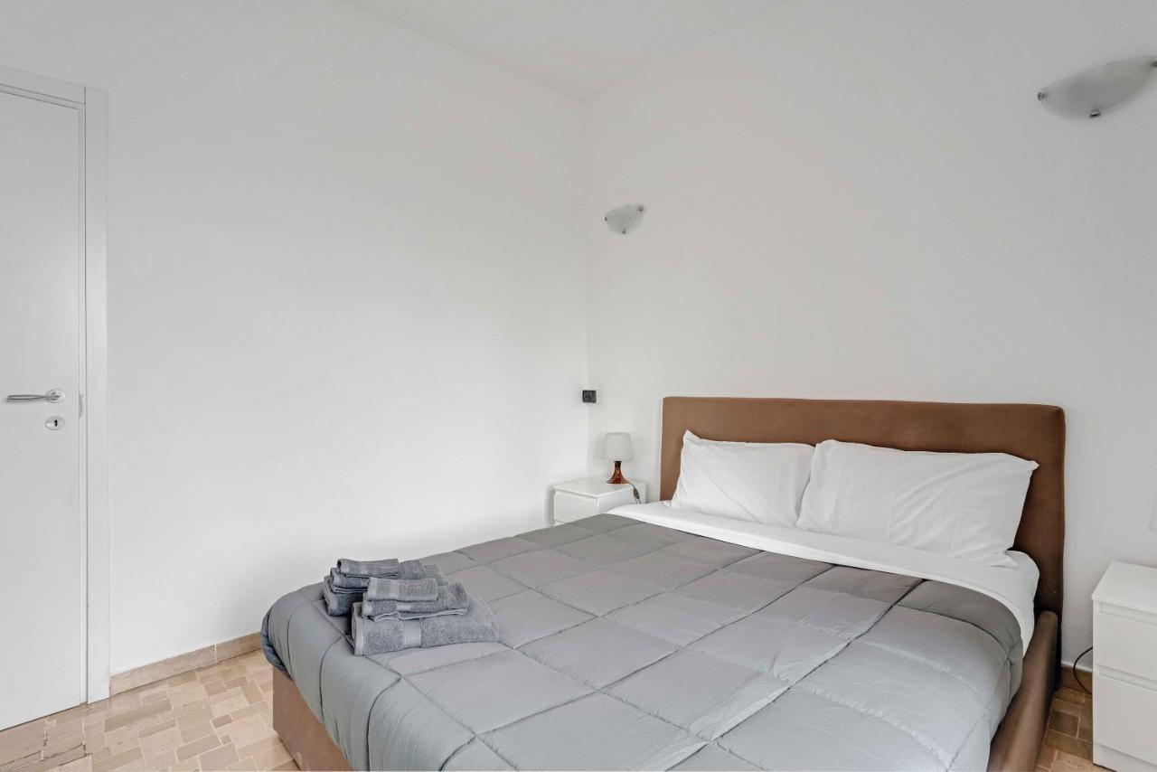 Cav9 - Large Apartment With Panoramic View - Milaan Buitenkant foto